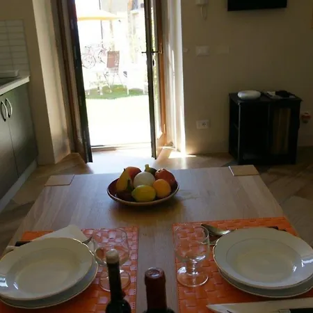 Ferienhaus In Vinci Mit Eigenem Garten בית נופש *